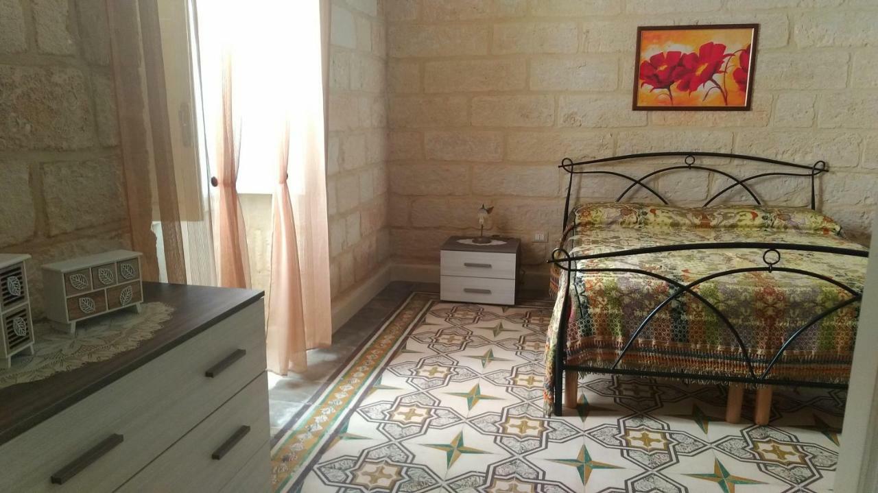 La Terrazza Sul Castello Apartment Palmariggi ภายนอก รูปภาพ
