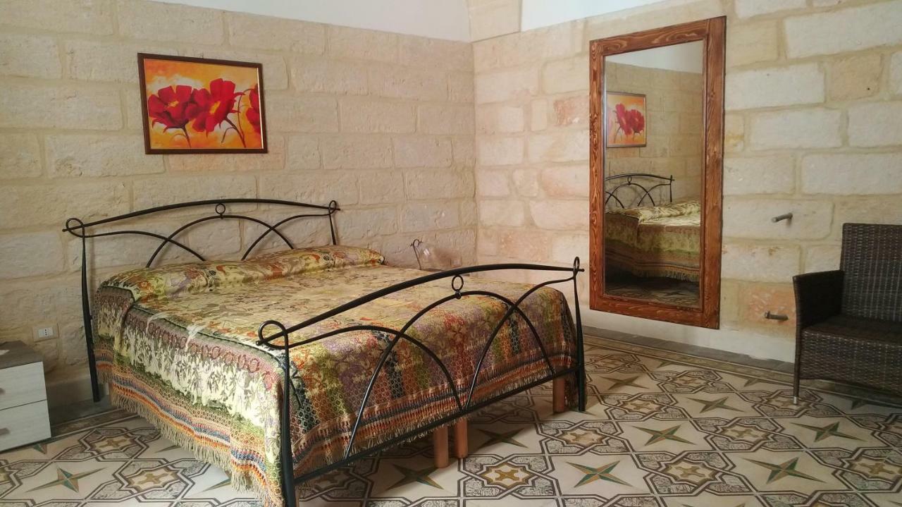 La Terrazza Sul Castello Apartment Palmariggi ภายนอก รูปภาพ