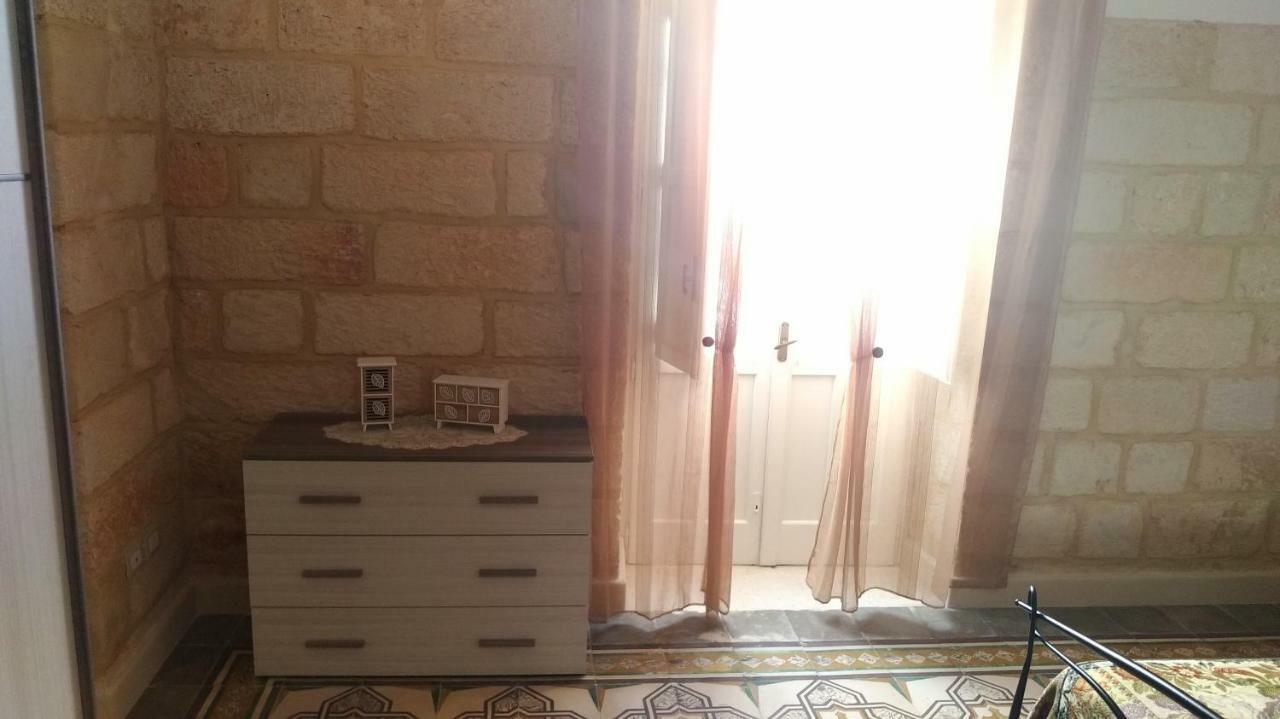 La Terrazza Sul Castello Apartment Palmariggi ภายนอก รูปภาพ